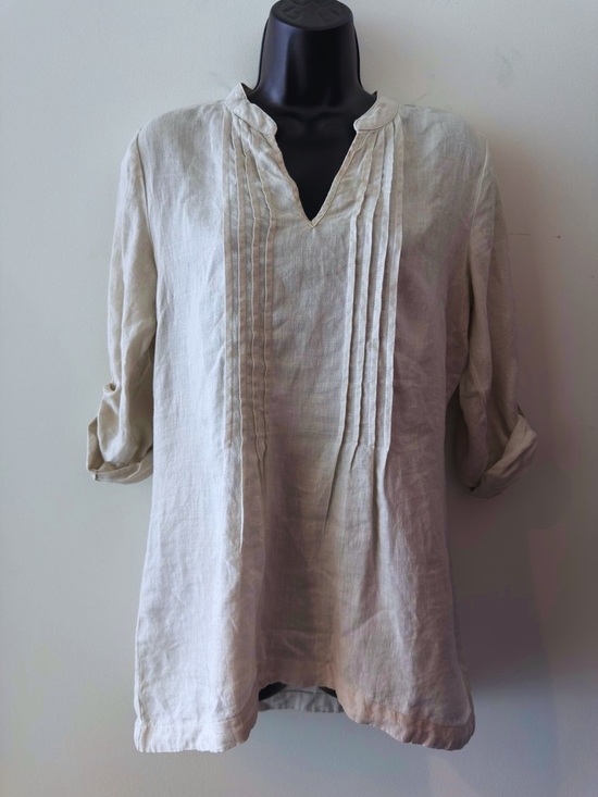 Cynthia Rowley Tops - Women's Light Gray Linen V-Neck Pintuck Tunic